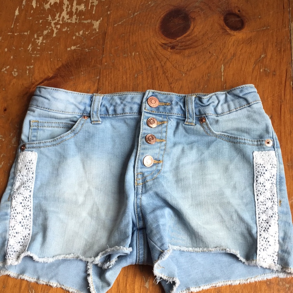 Super cute jean shorts